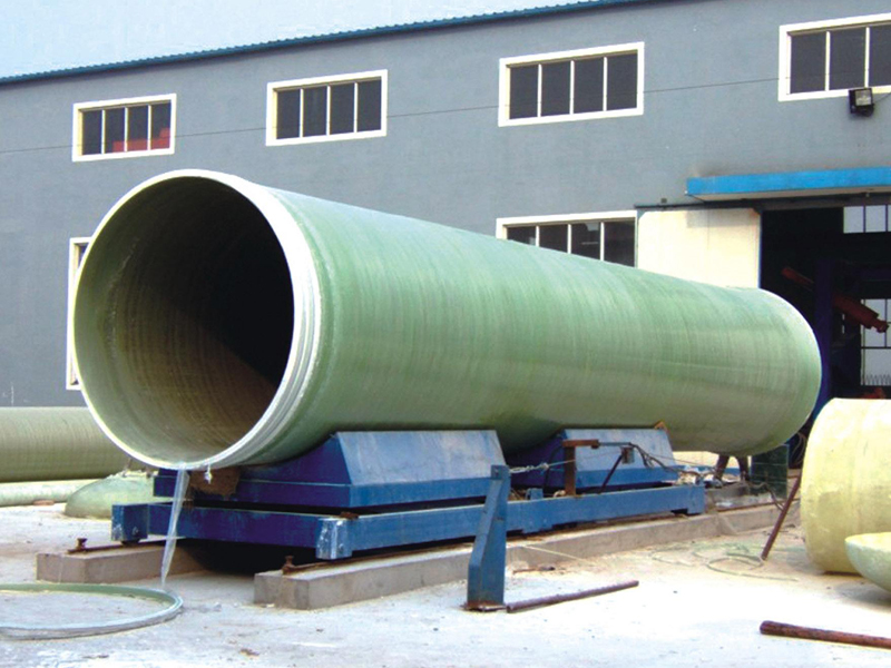 新疆玻璃钢夹砂管_连续缠绕玻璃钢夹砂管_玻璃钢管道生产厂家